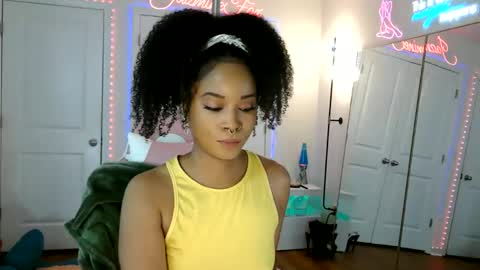 Jazmine Fox online show from May 30, 5:10 pm