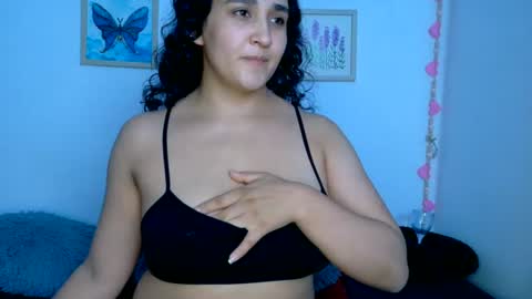 Snapshot of jazminepark chatting on June 16, 10:56 pm JazminePark online show from June 16, 10:56 pm