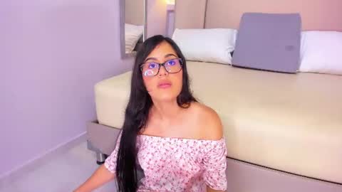 Jazmin online show from June 12, 8:19 pm