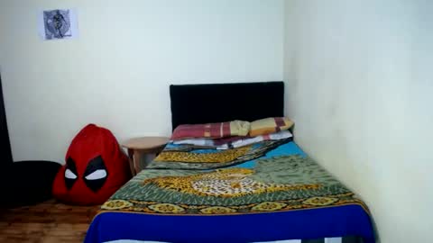 Snapshot of jboy_s chatting on August 2, 2:32 am jboy_s online show from August 2, 2:32 am