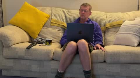 Jon online show from December 17, 5:04 pm