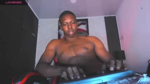 Snapshot of jd_thebaby chatting on January 21, 3:21 pm jd thebaby online show from January 21, 3:21 pm