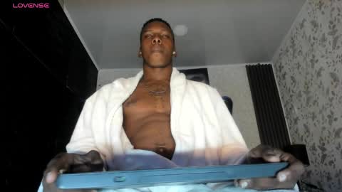 Snapshot of jd_thebaby chatting on February 17, 12:38 pm jd thebaby online show from February 17, 12:38 pm