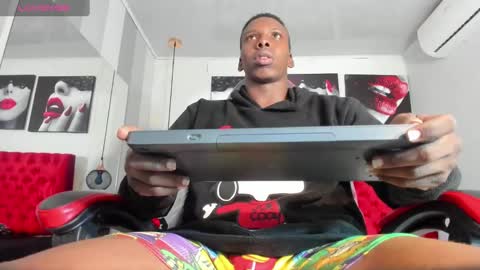 Snapshot of jd_thebaby chatting on March 7, 12:23 pm jd thebaby online show from March 7, 12:23 pm