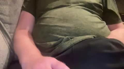 jdog31982 online show from February 19, 2:33 am