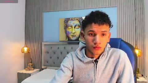 jdwhite18 online show from July 5, 12:28 am