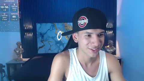 jdwhite18 online show from July 17, 10:25 pm