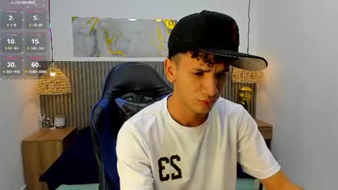 jdwhite18 online show from July 20, 5:22 am