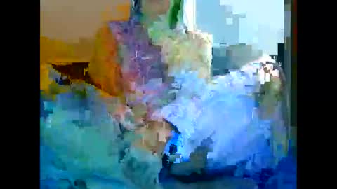 Snapshot of je_melody chatting on February 1, 7:01 pm EJ Melody online show from February 1, 7:01 pm