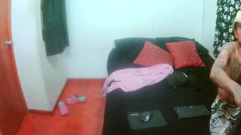 Snapshot of jean1pouk chatting on September 11, 9:53 am jean1pouk online show from September 11, 9:53 am