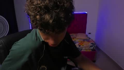 jean_burns online show from February 18, 9:22 pm