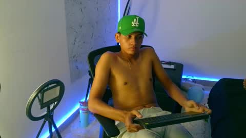 Snapshot of jean_widow chatting on November 14, 3:55 pm Jean Widow online show from November 14, 3:55 pm