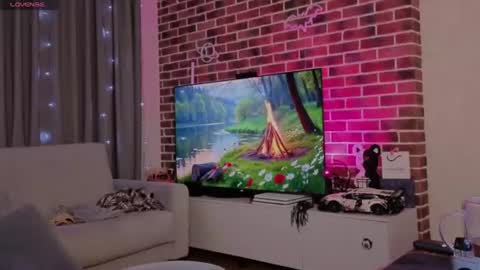 Jean online show from June 27, 5:40 pm