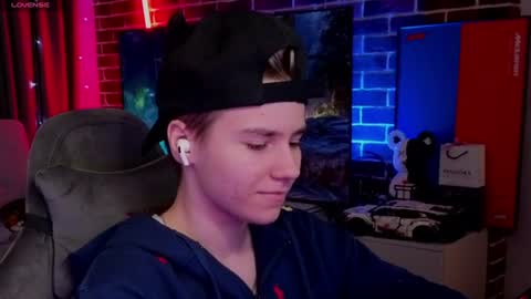 Jean online show from July 28, 3:32 pm