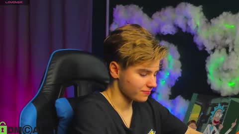 jean_wilsons online show from October 24, 11:17 am