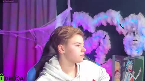 jean_wilsons online show from October 27, 11:14 am