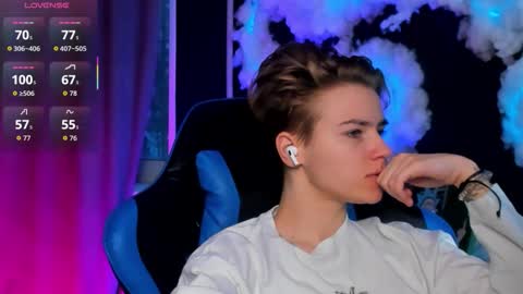 jean_wilsons online show from January 6, 11:25 am