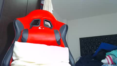 Snapshot of jeancarloscum chatting on February 11, 11:43 pm Jean Carlos online show from February 11, 11:43 pm