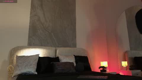 Jean Colleman online show from June 20, 12:25 am