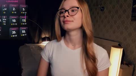 Snapshot of jeanicecoult chatting on October 25, 7:27 am Jenny online show from October 25, 7:27 am