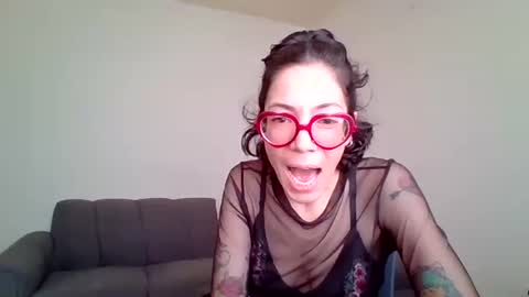 Snapshot of jeanneduval8888 chatting on May 27, 11:35 pm jeanneduval8888 online show from May 27, 11:35 pm