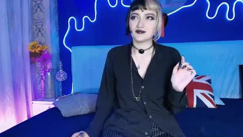 Jean online show from May 21, 7:43 pm