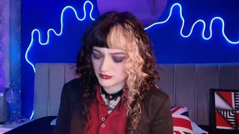 Jean online show from May 29, 7:45 pm