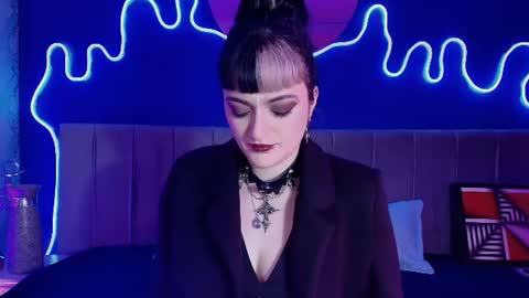 Jean online show from June 11, 7:34 pm