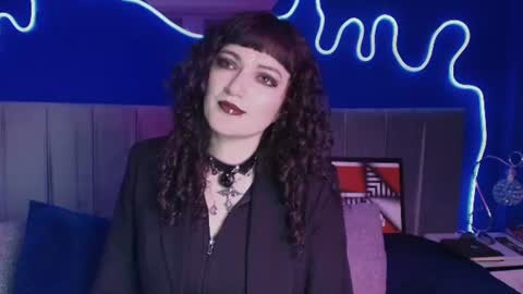 Jean online show from June 25, 7:51 pm