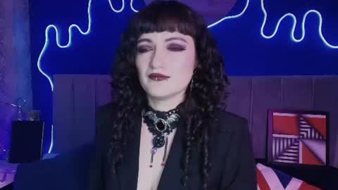 Jean online show from July 21, 7:49 pm