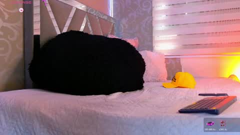 jeanpoolsex online show from April 25, 1:41 pm