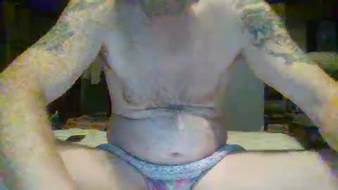 Snapshot of jearnold811938547 chatting on October 4, 12:19 am jearnold811938547 online show from October 4, 12:19 am