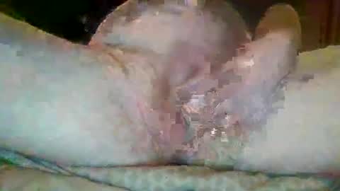 Snapshot of jearnold811938547 chatting on December 16, 9:53 pm jearnold811938547 online show from December 16, 9:53 pm