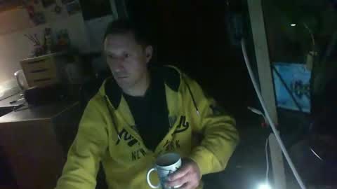 Snapshot of jef74700 chatting on December 10, 4:24 am Jrme online show from December 10, 4:24 am