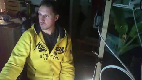 Snapshot of jef74700 chatting on January 16, 3:45 am Jrme online show from January 16, 3:45 am