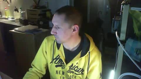 Snapshot of jef74700 chatting on January 30, 3:33 am Jrme online show from January 30, 3:33 am