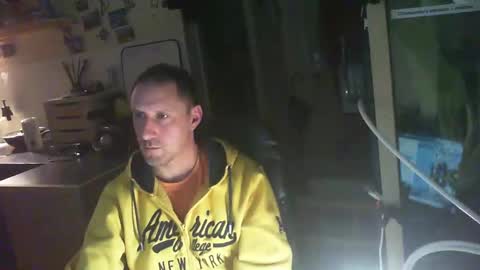 Snapshot of jef74700 chatting on February 7, 4:59 am Jrme online show from February 7, 4:59 am