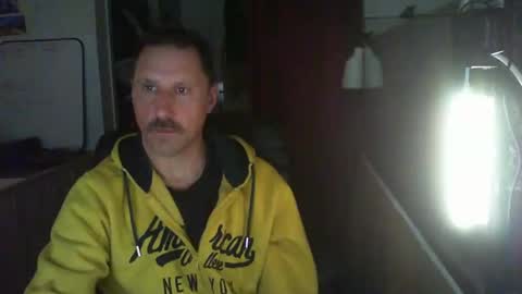 Snapshot of jef74700 chatting on March 6, 5:14 am Jrme online show from March 6, 5:14 am