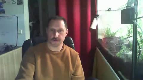 Snapshot of jef74700 chatting on March 10, 6:16 am Jrme online show from March 10, 6:16 am