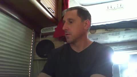 Snapshot of jef74700 chatting on May 12, 11:29 am Jrme online show from May 12, 11:29 am
