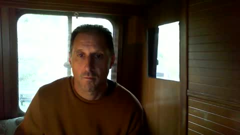 Snapshot of jef74700 chatting on May 13, 6:55 am Jrme online show from May 13, 6:55 am