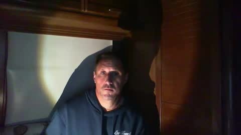 Snapshot of jef74700 chatting on May 18, 4:29 am Jrme online show from May 18, 4:29 am
