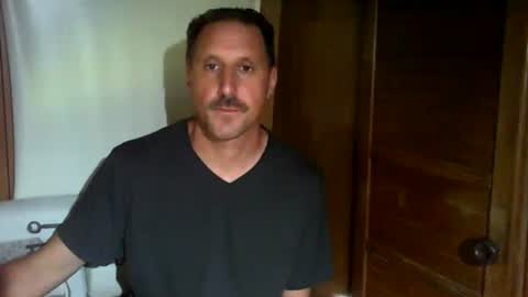 Snapshot of jef74700 chatting on June 24, 6:12 am Jrme online show from June 24, 6:12 am