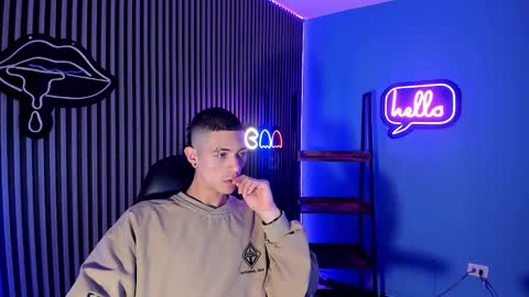 Jeff  online show from February 19, 3:06 am