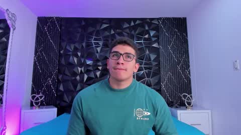 Snapshot of jeffdaltton chatting on November 17, 8:03 pm Jeff online show from November 17, 8:03 pm