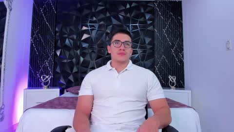 Snapshot of jeffdaltton chatting on November 30, 8:24 pm Jeff online show from November 30, 8:24 pm