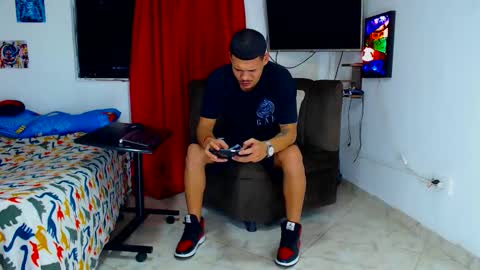 Snapshot of jeffer21_hot chatting on May 6, 4:52 am jeffer21_hot online show from May 6, 4:52 am