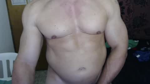 Snapshot of jefmuscletw chatting on February 24, 2:19 am brayam online show from February 24, 2:19 am