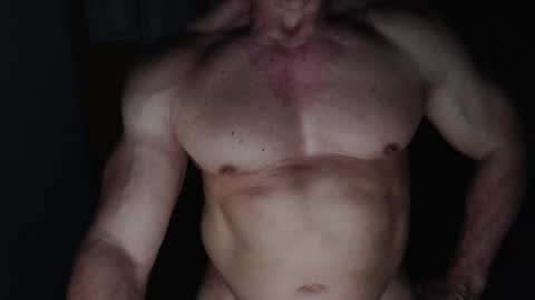 Snapshot of jefmuscletw chatting on March 10, 3:23 am brayam online show from March 10, 3:23 am