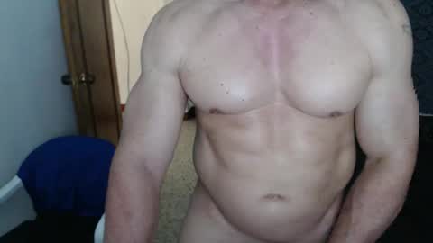 Snapshot of jefmuscletw chatting on November 25, 3:23 pm brayam online show from November 25, 3:23 pm